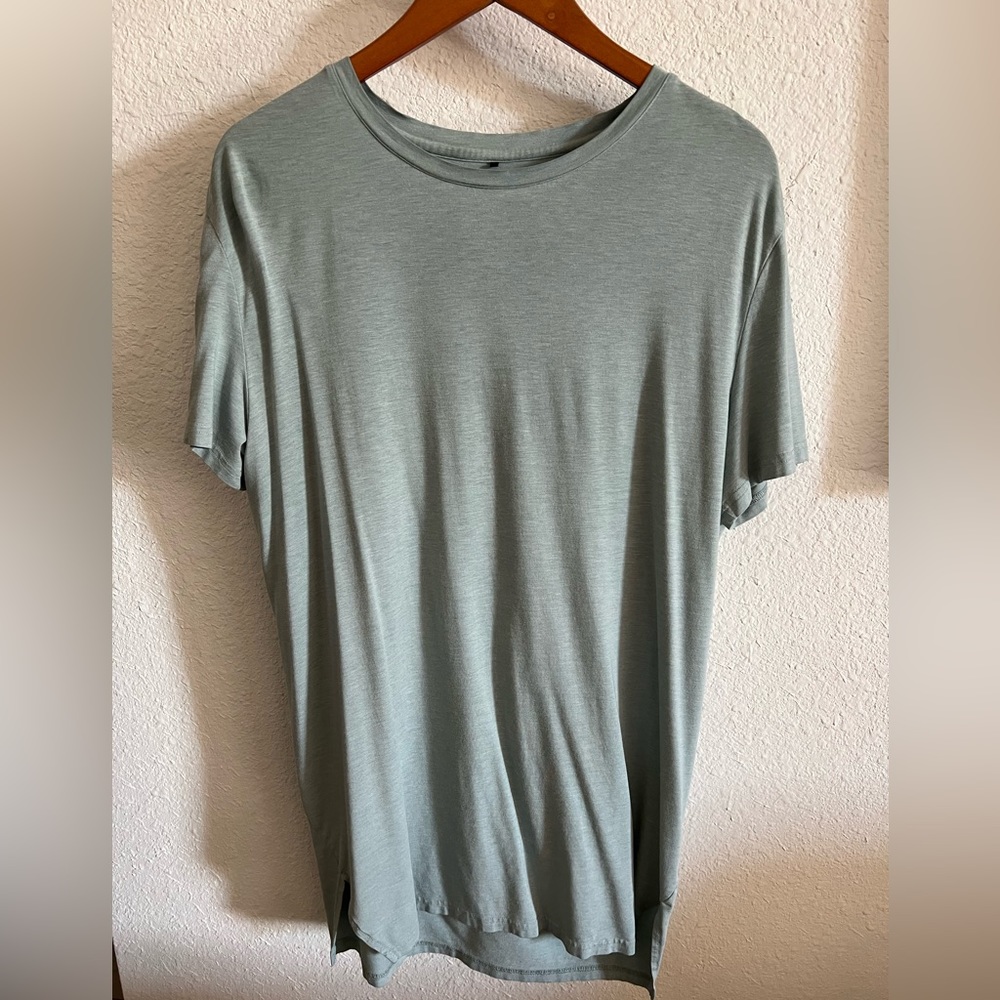Alphalete Hex Tee - Medium